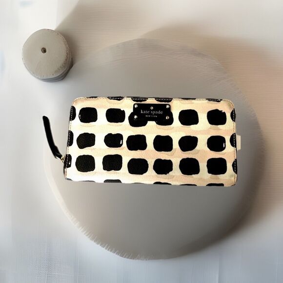 Kate Spade Neda Wallet Grove Street Printed Black & Beige Zip Around Wallet - Picture 1 of 6